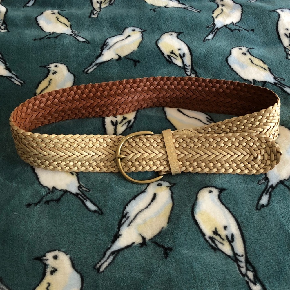 Like new gold leather belt